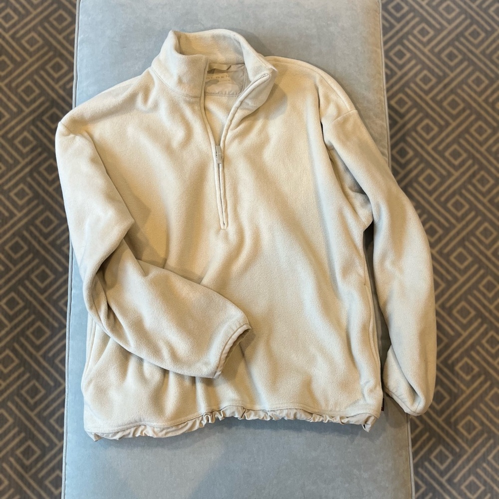 Aritzia Golden Polartec 200 1/4 Zip Hip Sweater Fleece in creamy white